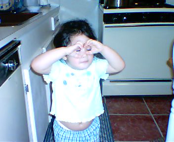 Tea Bellarina w/her imaginary camera